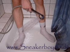Sneakerboy85 > ShowerSox